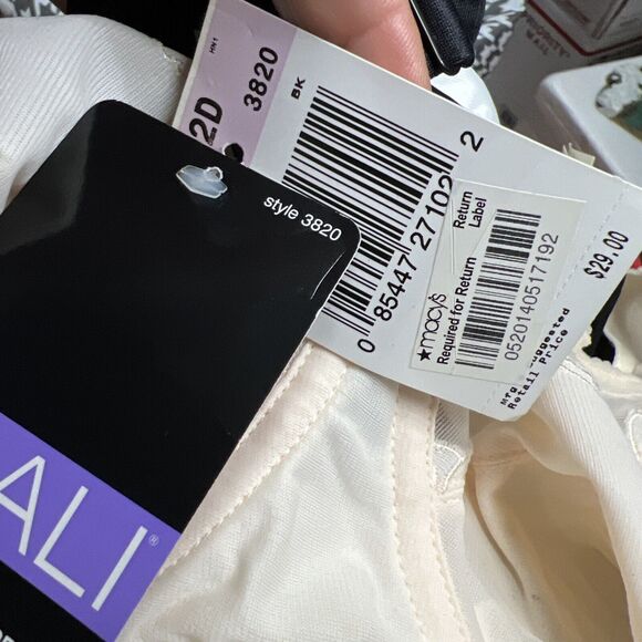 Bali 42D Bali Woman Bras New with Tags Lift/Double Support  Lot of (3) New - Picture 5 of 7